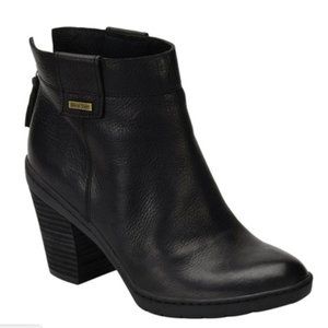 Sofft Gwenith leather boot black waterproof NIB 8